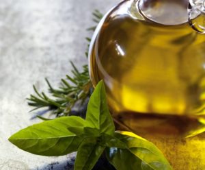 oregano-essential-oil-300x248